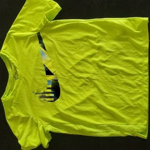 NIKE DRI FIT TSHIRT SIZE XL